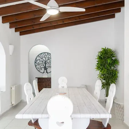 Casa De Suenos - By Aldertons Villa